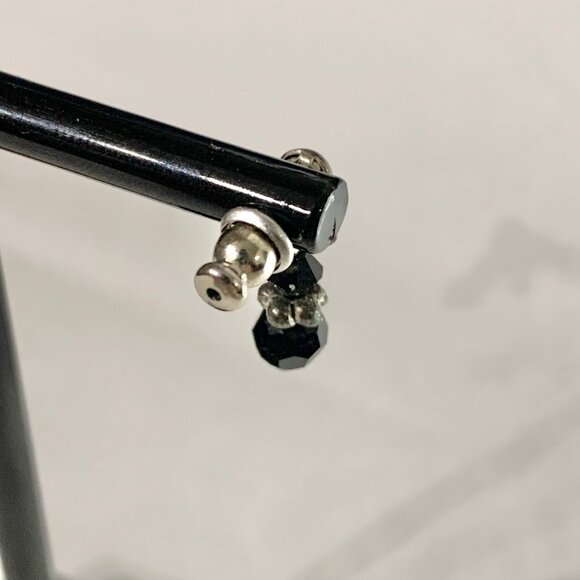 Chic Elegant Black Beaded Dangle Earrings with Silver Accents - Picture 4 of 5